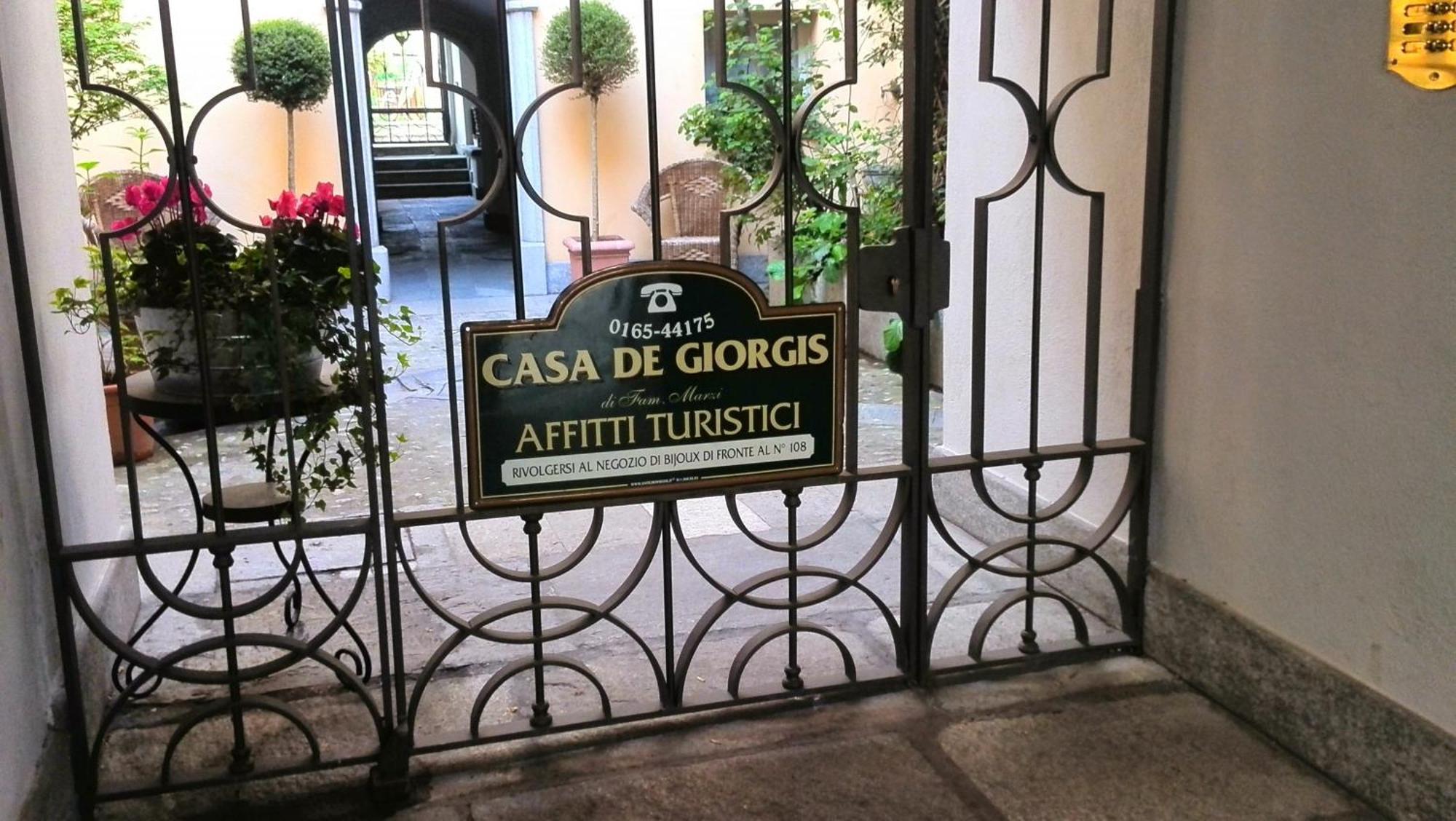 Casa De Giorgis Aparthotel Αόστα Εξωτερικό φωτογραφία