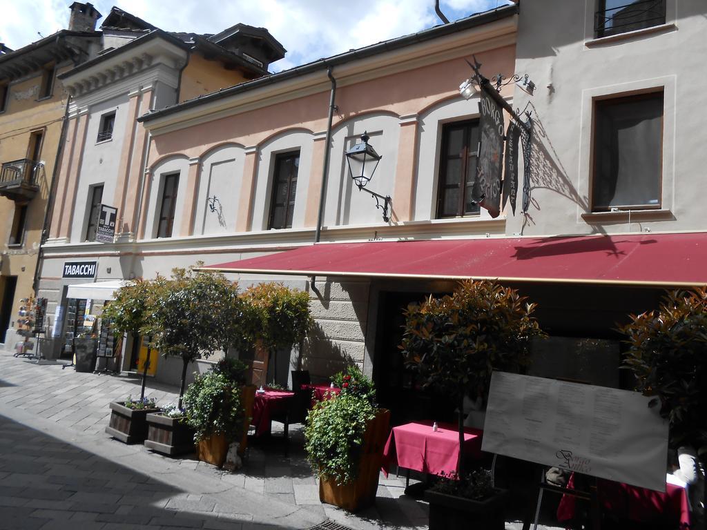 Casa De Giorgis Aparthotel Αόστα Εξωτερικό φωτογραφία