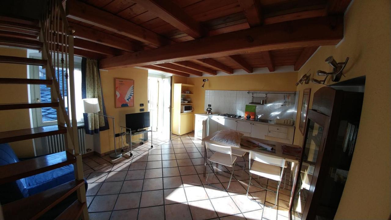 Casa De Giorgis Aparthotel Αόστα Εξωτερικό φωτογραφία